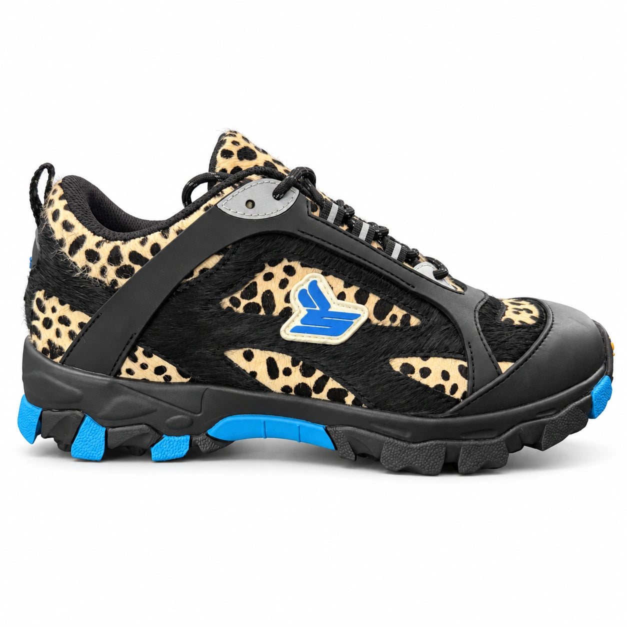 Blackfurryleopard-printsneaker.webp