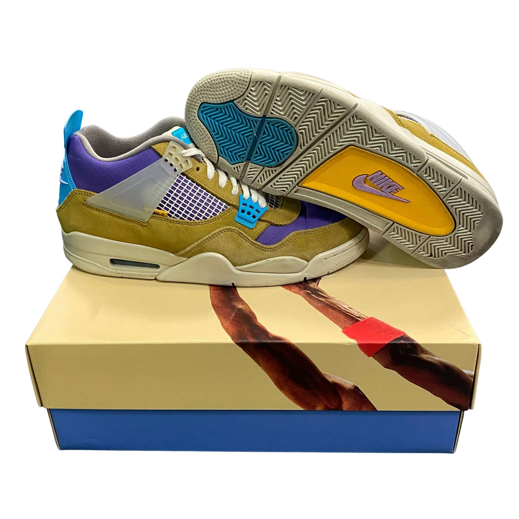 Jordan 4 x Union Desert Moss (USED)